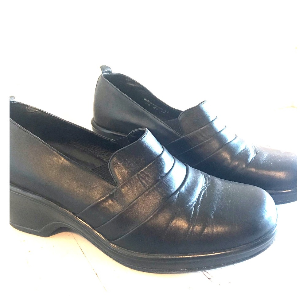 Dansko Aubrey Mules